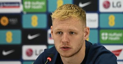 Aaron Ramsdale sends message to England fans in Qatar after World Cup beer ban
