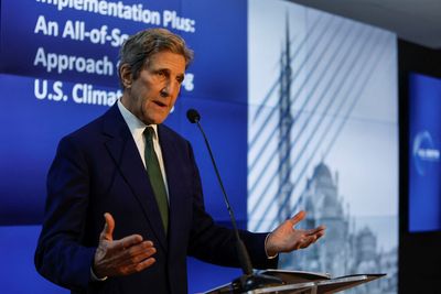 COP27: U.S. climate envoy Kerry tests positive for COVID-19