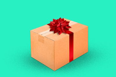 How to save money on shipping this holiday season