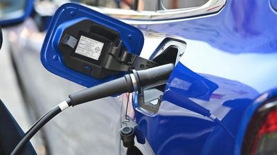 Hydrogen fuel pumps are on the way in Australia — so how long until the vehicles arrive?
