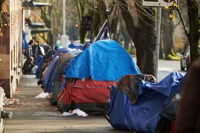 Homeless vote in Portland, Oregon, delayed in angry meeting