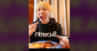 TikTok user tries JD Wetherspoon breakfast for the first time and posts his reaction