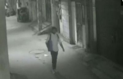 Shraddha Murder Case: Police Finds CCTV Footage Showing Aftab Walking With A Bag On Delhi Street