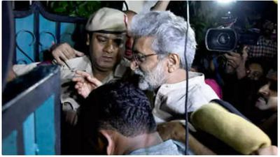 Gautam Navlakha released from jail, taken to Navi Mumbai premises where he will be under house arrest