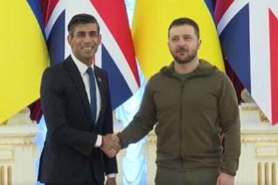 Sunak pledges new £50m defence package during first meeting with Zelensky