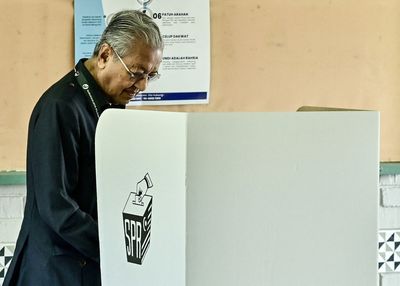 Malaysia ex-PM Mahathir loses seat in first election defeat in 53 years
