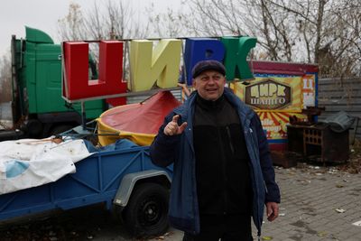 Ukraine circus boss talks his way out of trouble after being shot