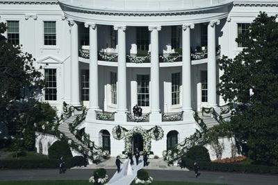 Biden granddaughter weds in White House ceremony