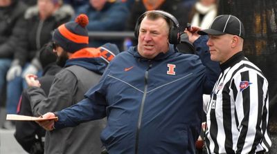 Illinois Complains About Late Halftime Start Due to Michigan Tunnel
