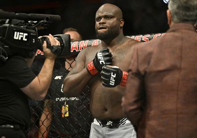 Derrick Lewis medically cleared after stomach issues scratched UFC Fight Night 215 headliner