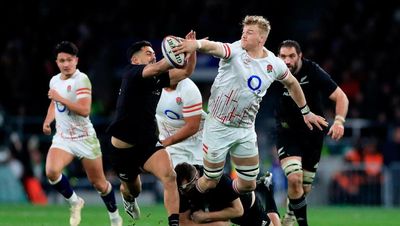 England show tenacity and resolve to save Eddie Jones after early boos at Twickenham
