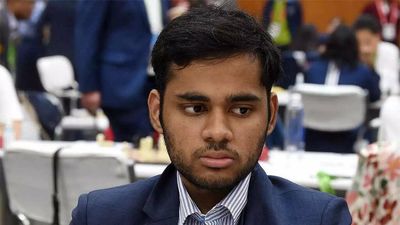 Meltwater Champions Tour Finals: Erigaisi beats Liem Le; Carlsen crushes Praggnanandhaa