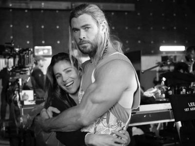 Chris Hemsworth learns he has a predisposition to Alzheimer's disease; may take break from acting