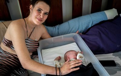 Infant mortality rate in Queensland drops by 22 per cent. This cot may be why