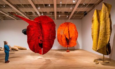 Magdalena Abakanowicz: Every Tangle of Thread and Rope review – a wonder weaver