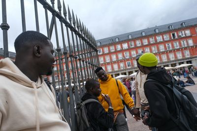 The risks are high and the rewards low for the desperate manteros of Madrid