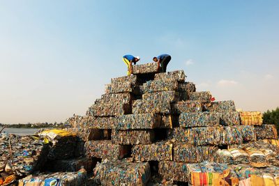 The plastic waste pyramid controversy