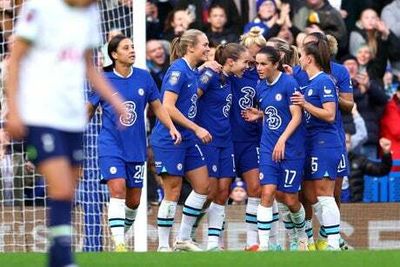 Emma Hayes returns to dugout as Chelsea beat Tottenham at Stamford Bridge to move top of WSL