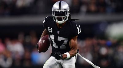 Report: Raiders WR Davante Adams Expected to Play vs. Broncos