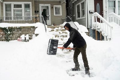 Parts of NY dig out after potentially 'historic' snowfall