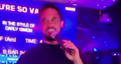 Pop Idol's Gareth Gates belts out Spirit in the Sky at Glasgow karaoke bar