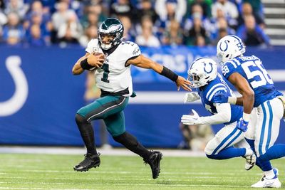 Eagles move to 9-1 on season after overcoming 10 point deficit in 17-16 win over Colts