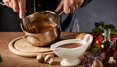 Burnt turkey? Salty gravy? Celebrity chefs’ tips on how to survive Thanksgiving dinner mishaps