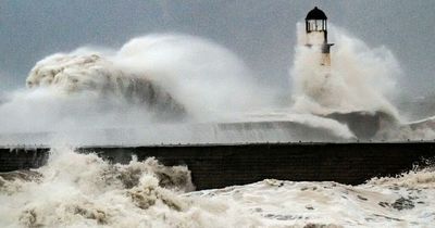 UK weather warnings as temperatures plummet to -4C with wind, rain and ICE on way