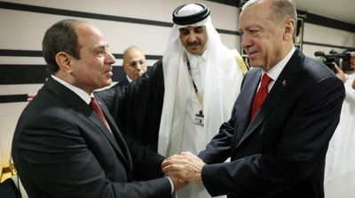 Türkiye’s Erdogan Shakes Hands with Egypt’s Sisi at World Cup
