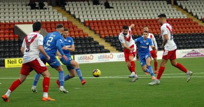 Dunfermline can still be caught, says Airdrie star as Diamonds still target League One title