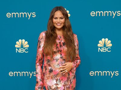Chrissy Teigen shares new images of her growing baby bump