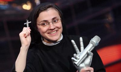 Nun who wowed The Voice of Italy becomes waitress in Spain