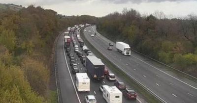 Man dies after M4 crash near Cardiff