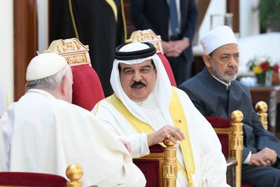 Bahrain's king approves new Cabinet