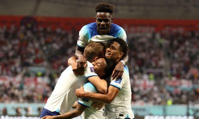 England open World Cup in style with Bukayo Saka double in 6-2 rout of Iran