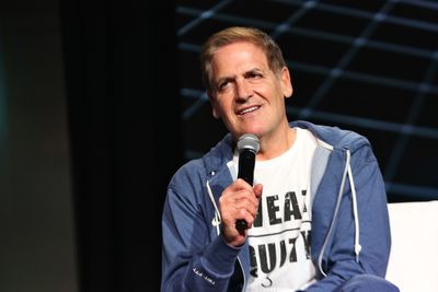 Mark Cuban says his interest in crypto is ‘still status quo, no change’ post-FTX collapse