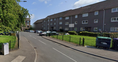 Edinburgh dad attacked by men with machete after carrying child on his shoulders