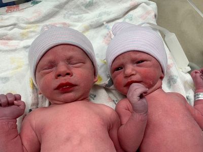 Parents welcome twins from embryos frozen in 1992