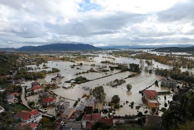 Heavy rains in the Balkans cause flooding, killing 6 people