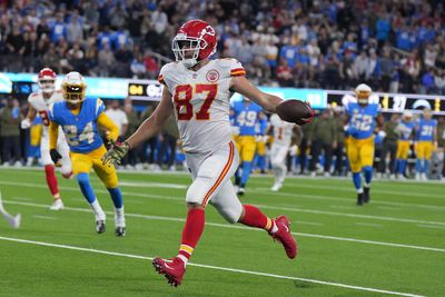 Chiefs used same Travis Kelce play to defeat Chargers twice