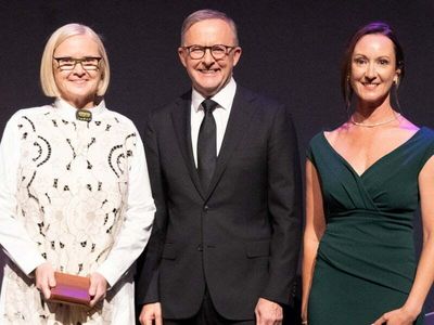 Double honours for innovation at PM Science Awards