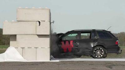 Watch A BMW 5 Series Touring Going 93 MPH Collide With A Concrete Wall