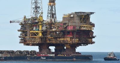 Oil industry 'will spend £20 billion' on decommissioning over next decade