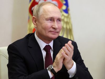 Ukraine news – live: Putin will meet mothers of Russians fighting on frontline, says Kremlin