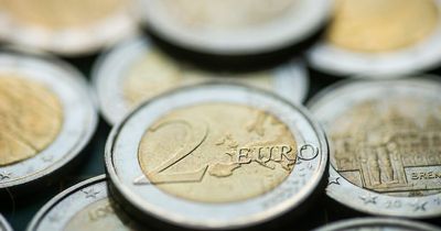 Warning issued over 'two euro' scam in Spain as holidaymakers could be left with pennies