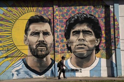 Amid economic crisis, Argentina hopes for World Cup glory