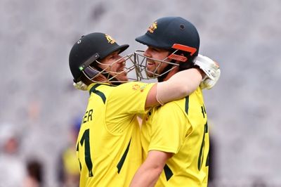 Head, Warner plunder centuries as Australia crush England in final ODI