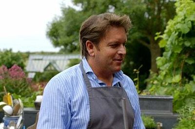 James Martin sparks concern among fans as he undergoes MRI in hospital