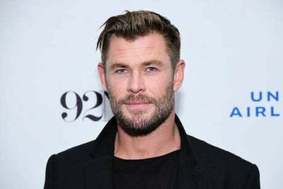 How likely is Chris Hemsworth to get Alzheimer’s disease and what are its signs?