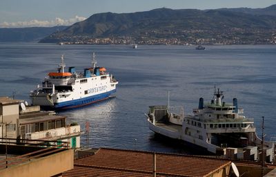 Italy's right-wing government resuscitates mega Sicily bridge project